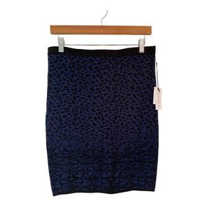 Velvet Knit Pencil Skirt Navy & Black Animal Print Women’s Size Large